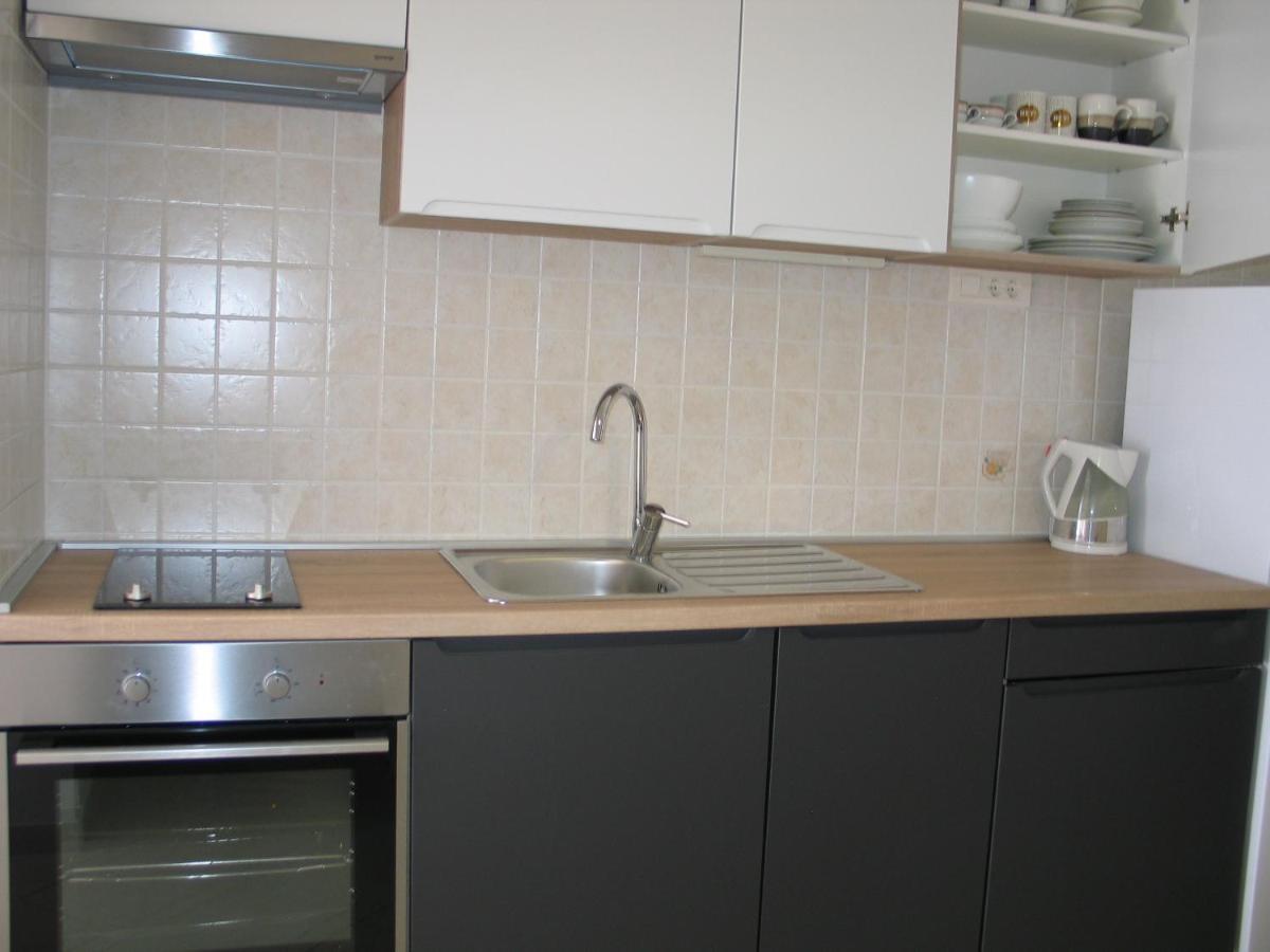 Apartmani Kunteja Pag Town Bagian luar foto