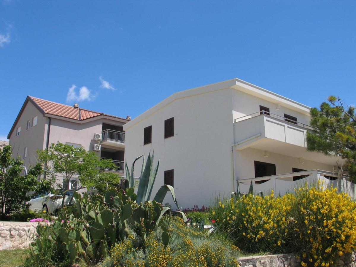 Apartmani Kunteja Pag Town Bagian luar foto