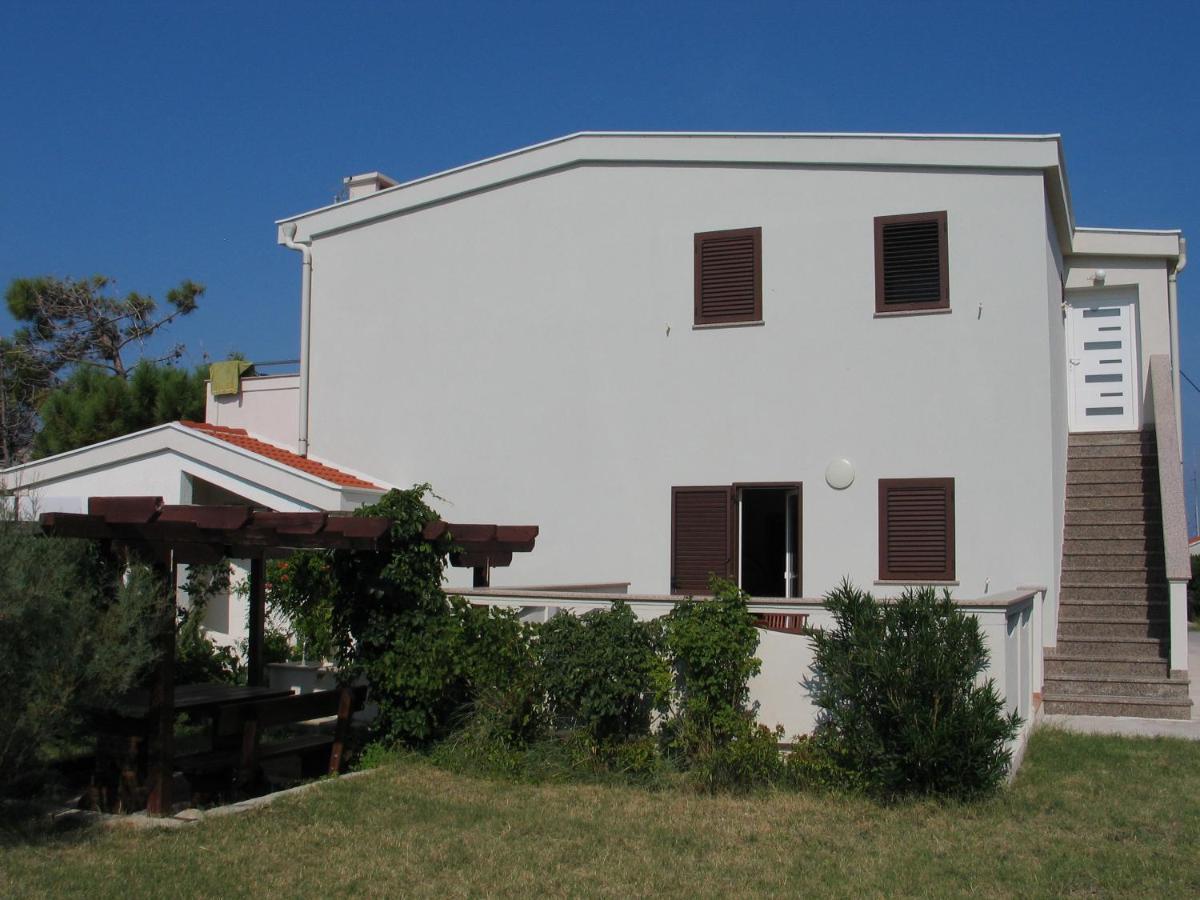 Apartmani Kunteja Pag Town Bagian luar foto