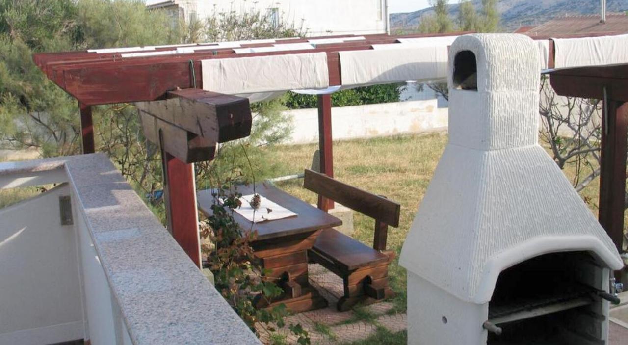 Apartmani Kunteja Pag Town Bagian luar foto