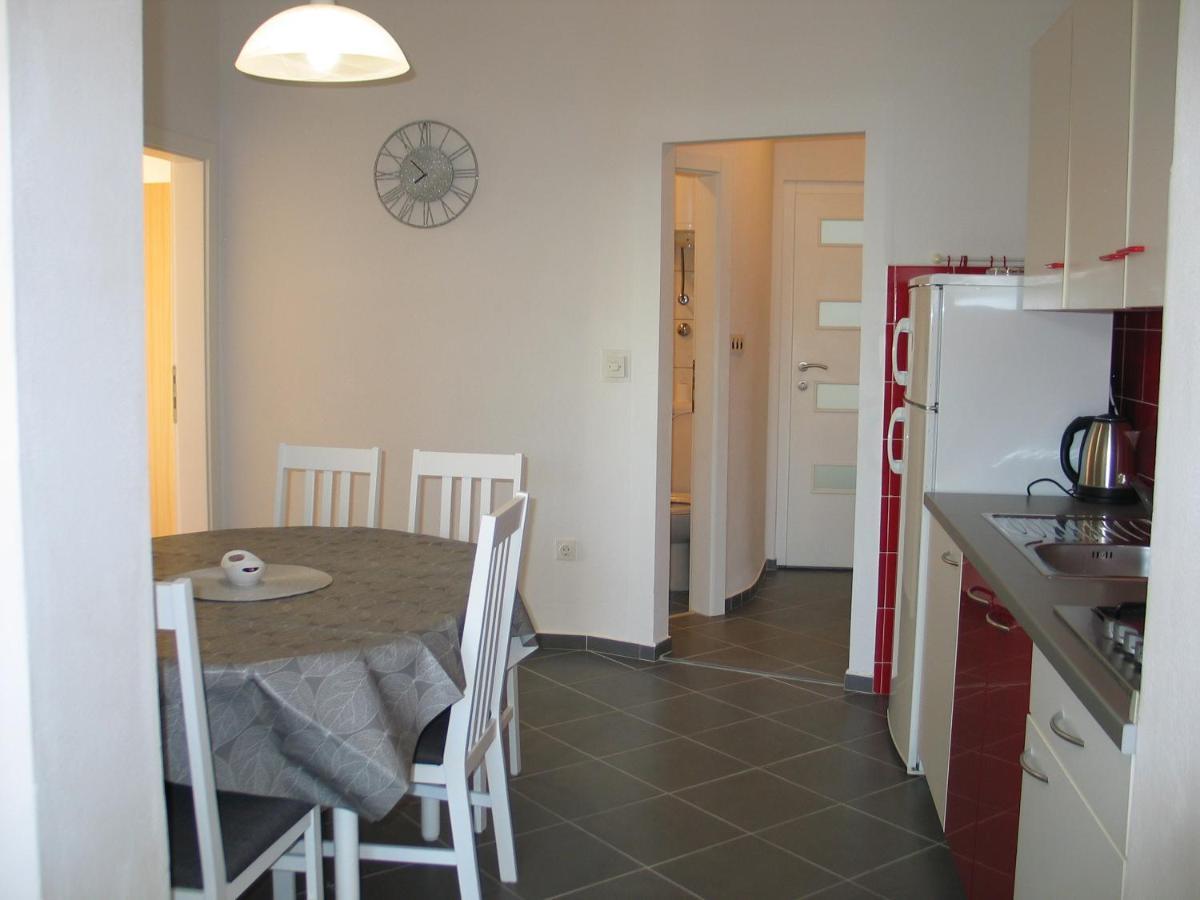 Apartmani Kunteja Pag Town Bagian luar foto